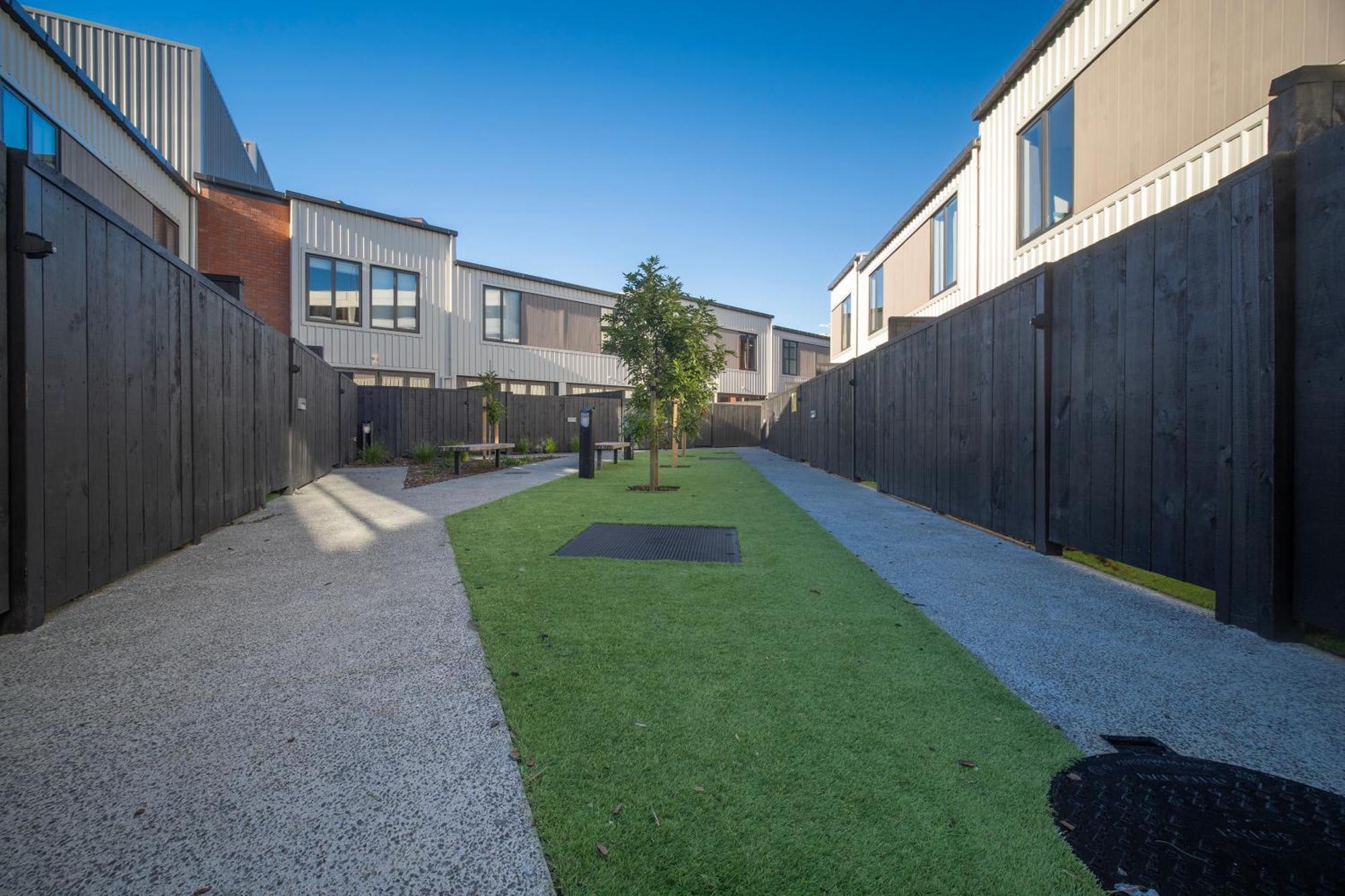 Modern Townhouse Close To City With Full Kitchen - Ellerslie Auckland Exterior foto